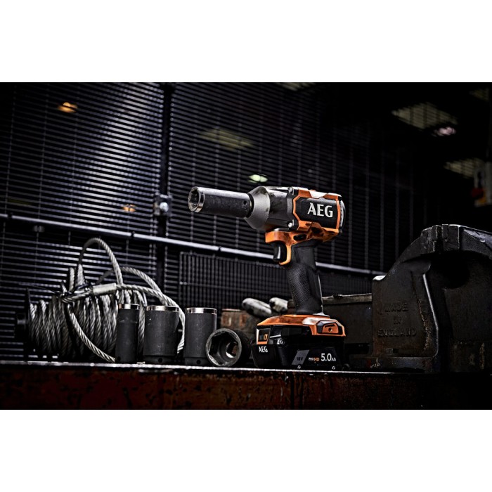 Гайковерт аккумуляторный AEG BSS18MTF12BL-402C
