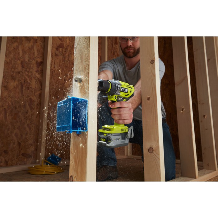 ONE + / Дрель-шуруповерт RYOBI R18PD7-252S