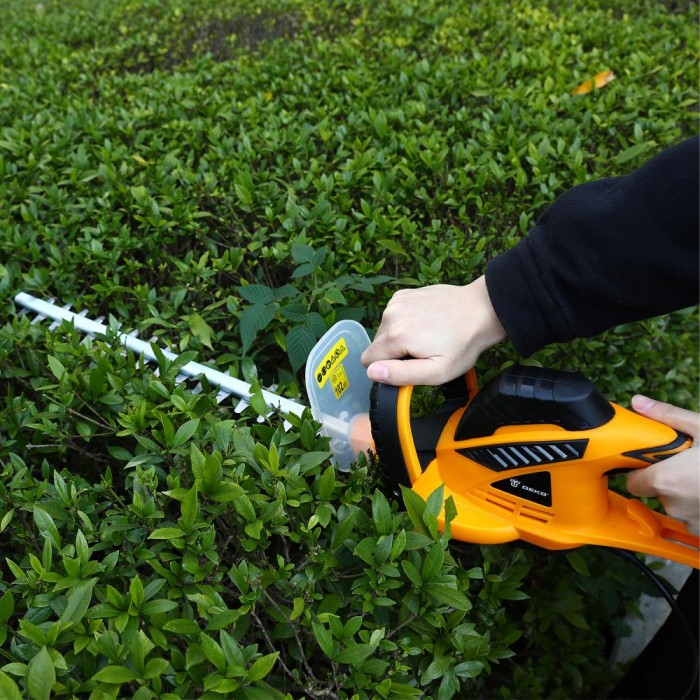 Кусторез электрический DEKO DKBC750W