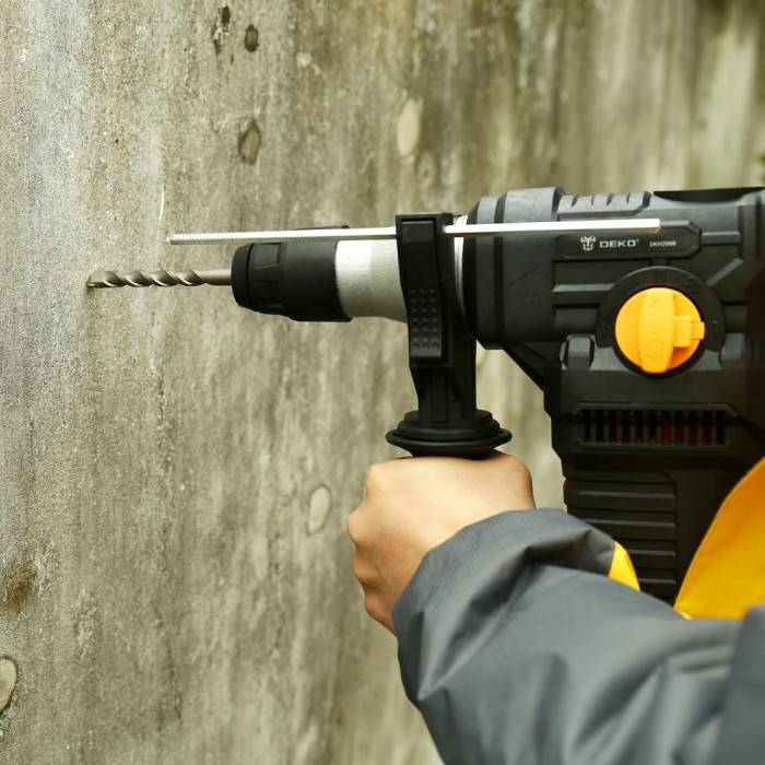 Перфоратор DEKO DKH2000 SET 10