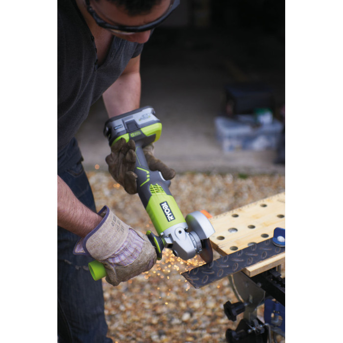ONE + / Углошлифмашина RYOBI R18AG-0 (без батареи)